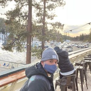 Meet your Posher, Jay